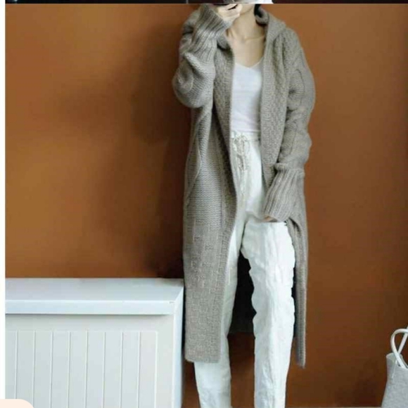 Luxury Sweater - Picture 5 of 7